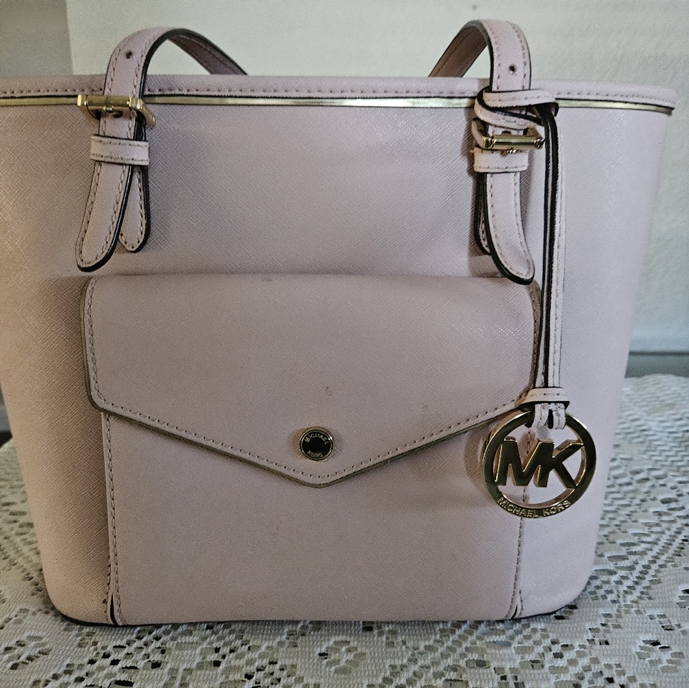 Light pink MK purse